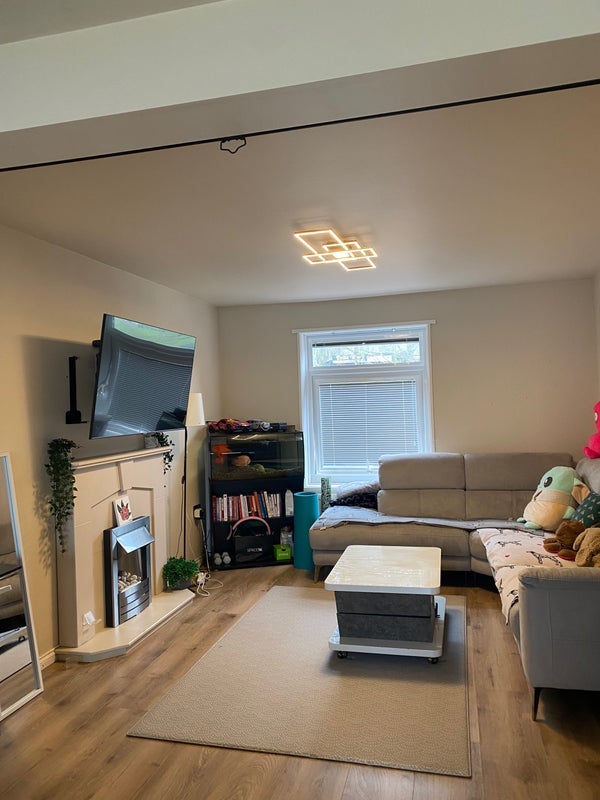 Room Lymington Gardens in Nottingham