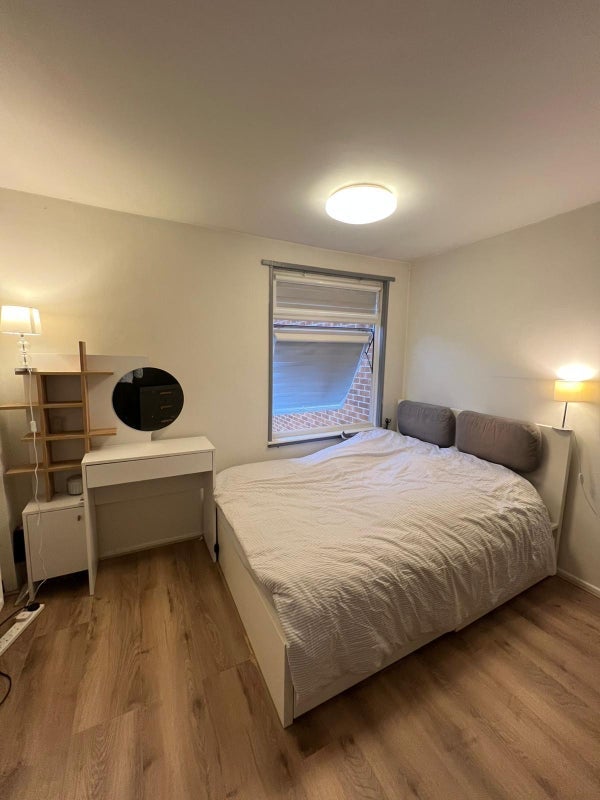 Room Lymington Gardens in Nottingham