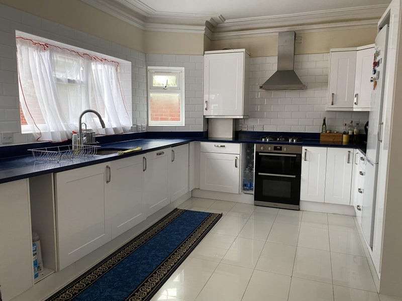 Room The Vale in Greater London