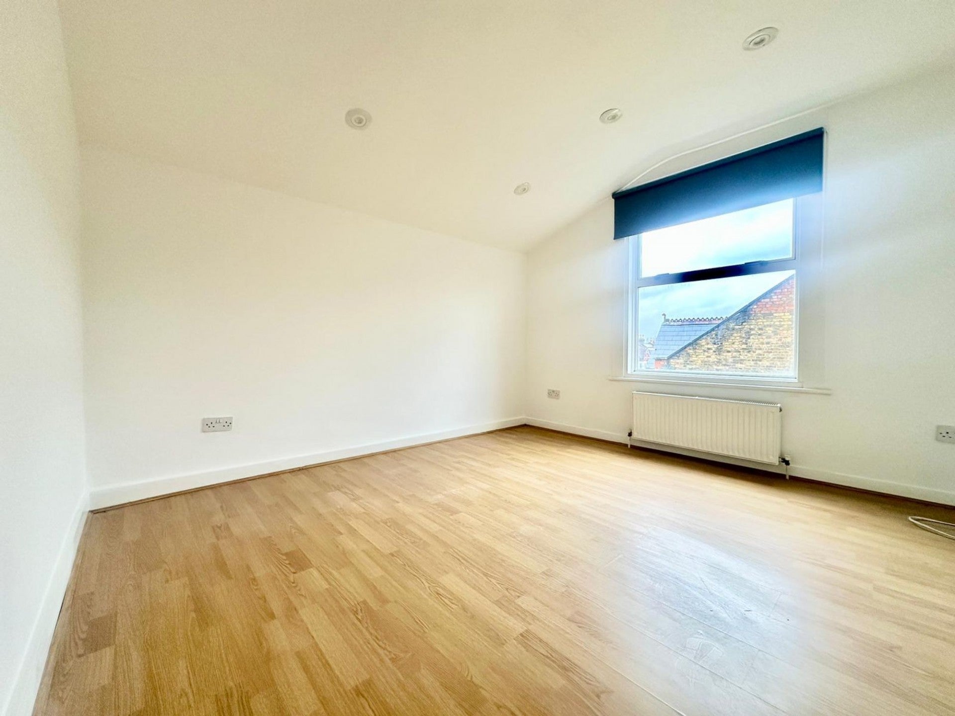 Flat Hawarden Grove in Greater London
