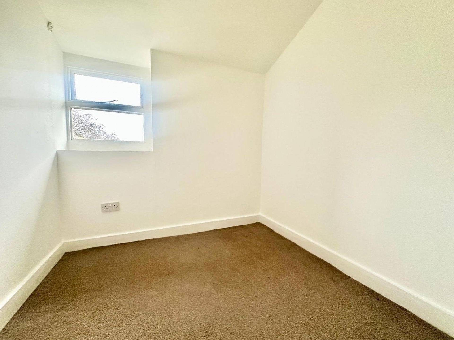 Flat Hawarden Grove in Greater London