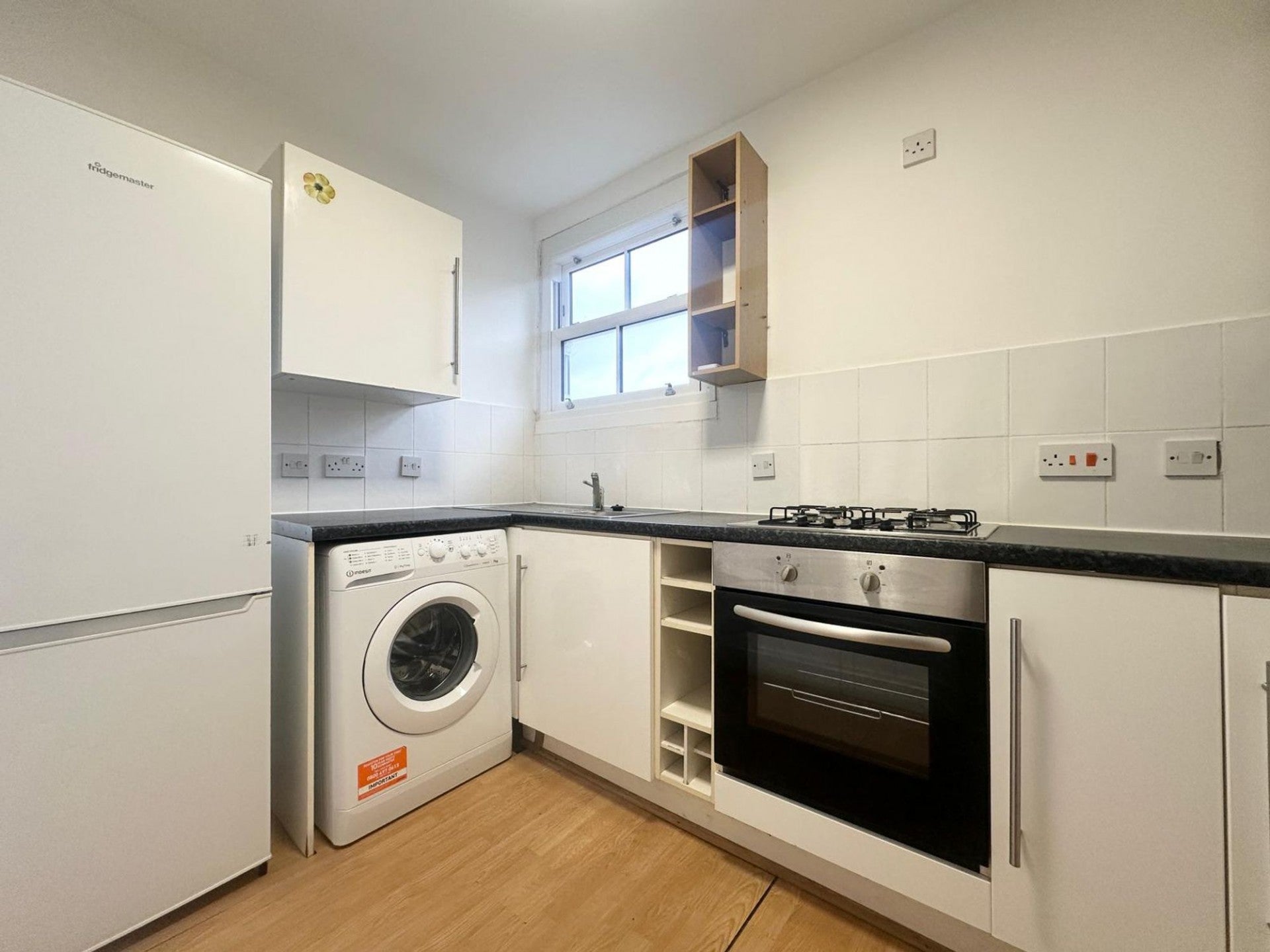 Flat Hawarden Grove in Greater London