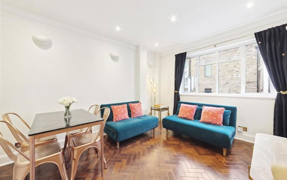 Flat Elystan Place in Greater London