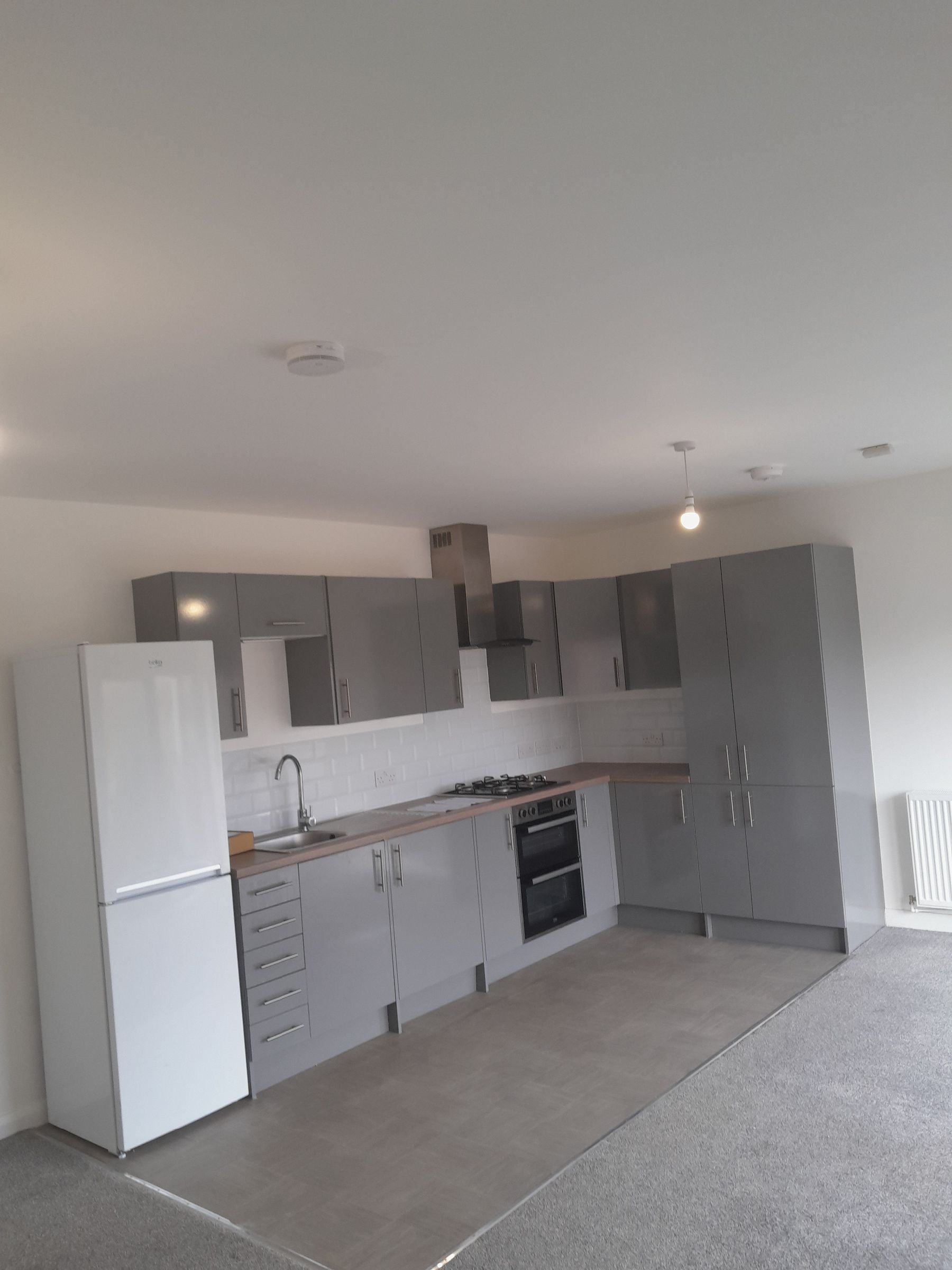 Flat Kennyhill Square in Glasgow