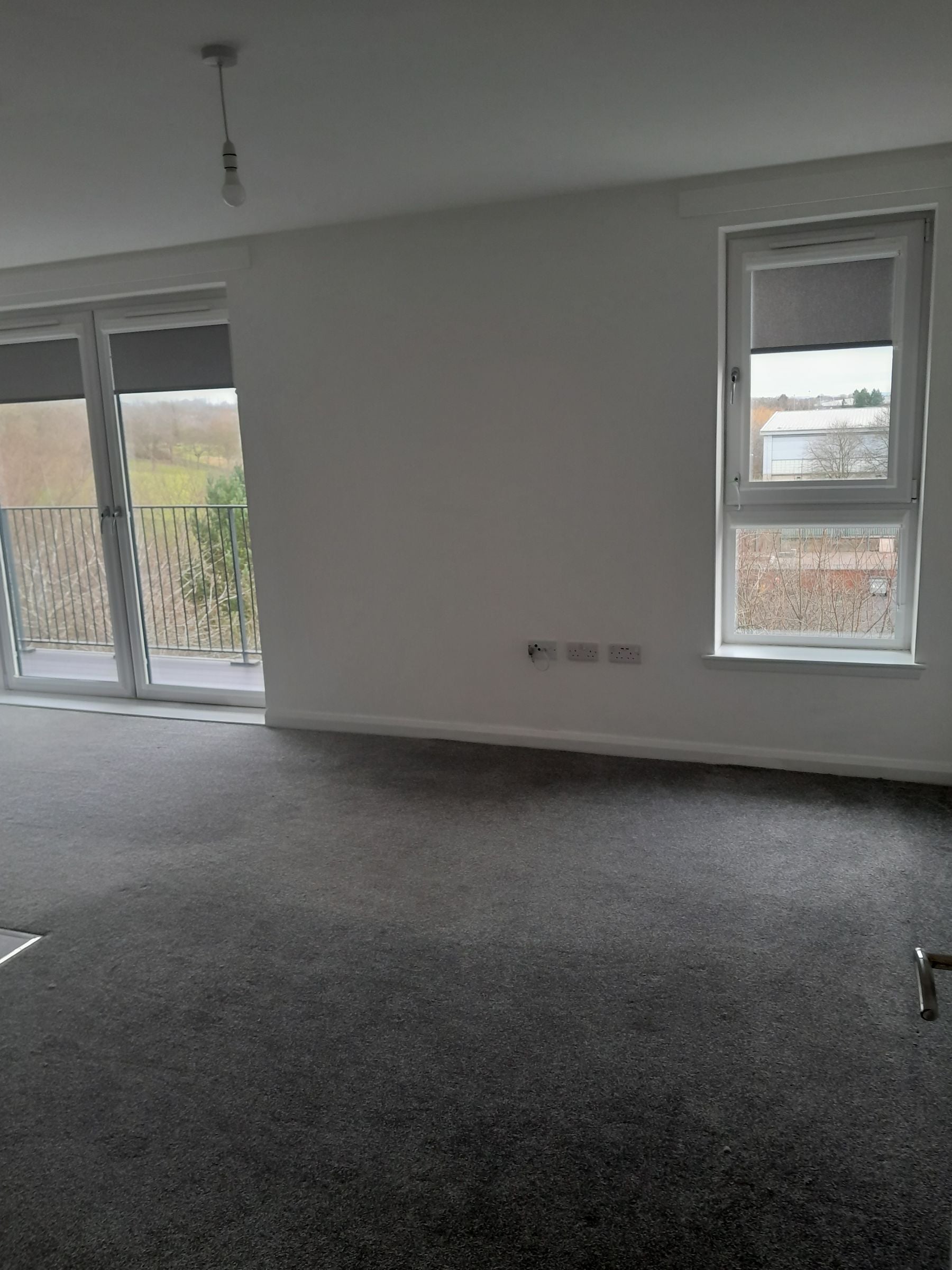 Flat Kennyhill Square in Glasgow