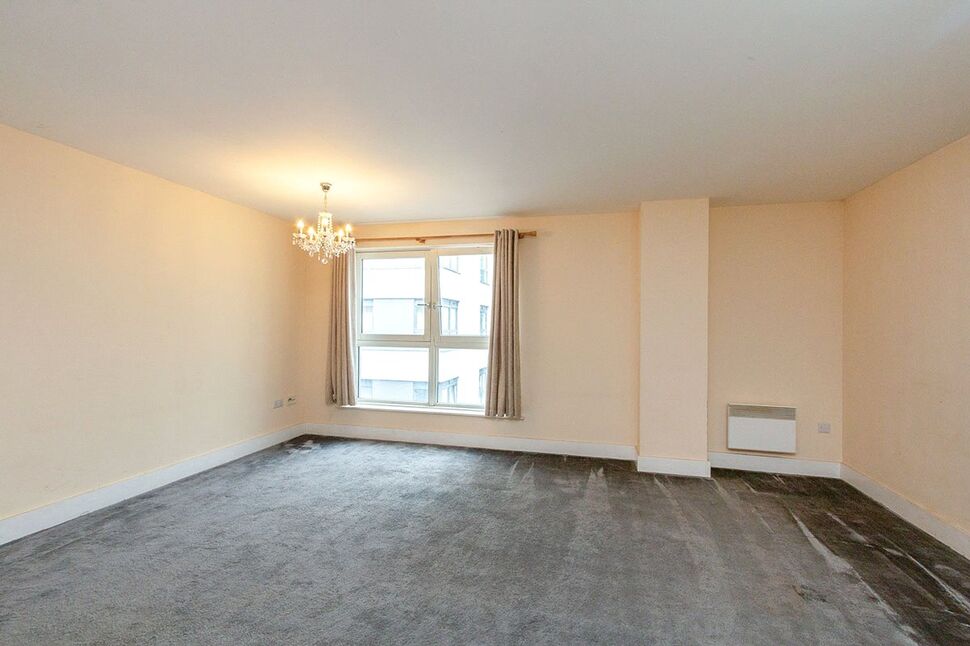 Flat Alençon Link in Basingstoke and Deane