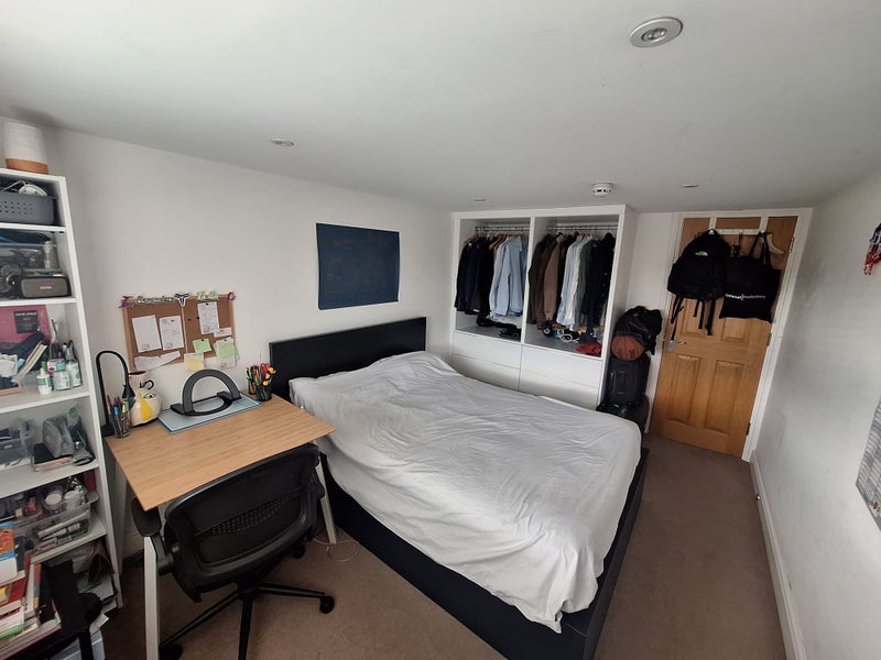 Room Springfield Road in Greater London