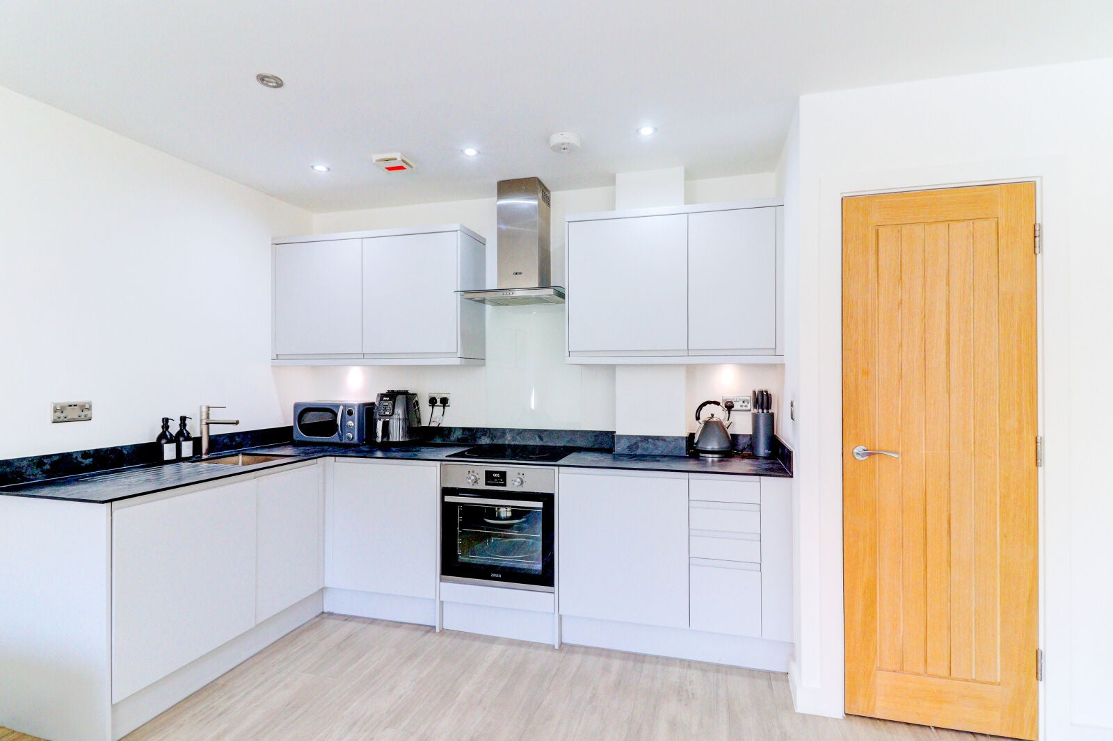 Flat Bellfield Road in High Wycombe