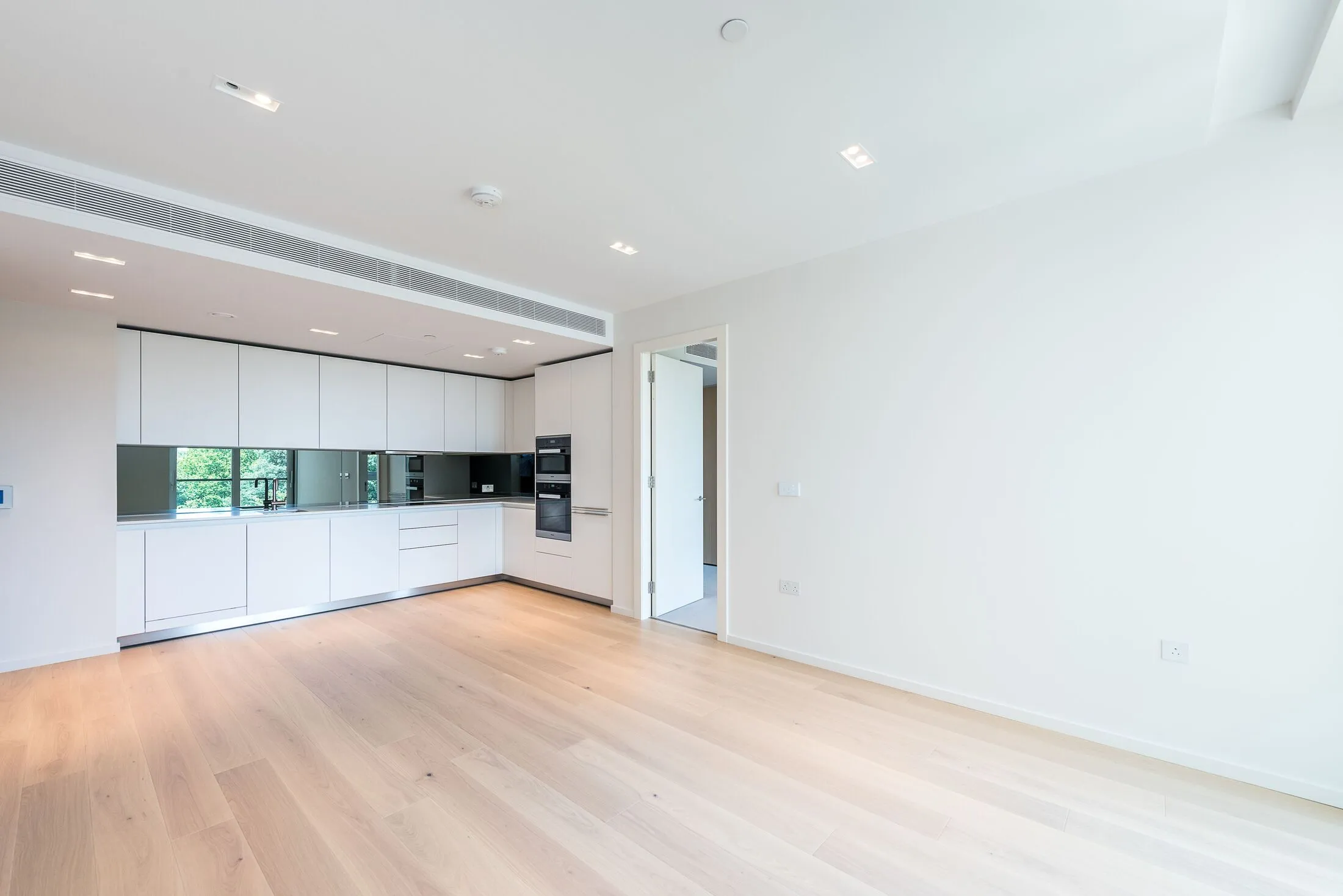 Flat West Road in Greater London