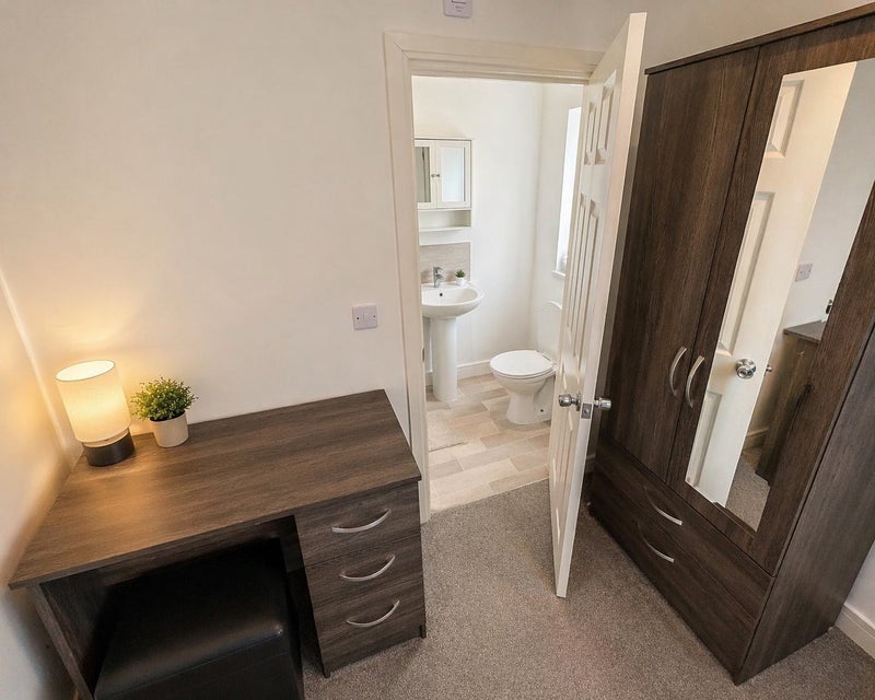 Room Modbury Avenue in Birmingham