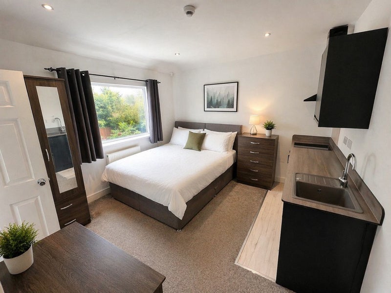 Room Modbury Avenue in Birmingham