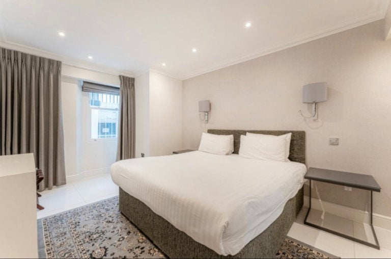 Flat Chesham Place in City of Westminster