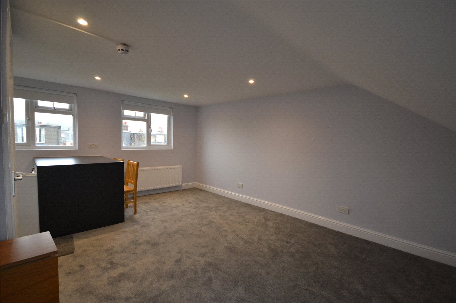 Flat Dewsbury Road in Greater London