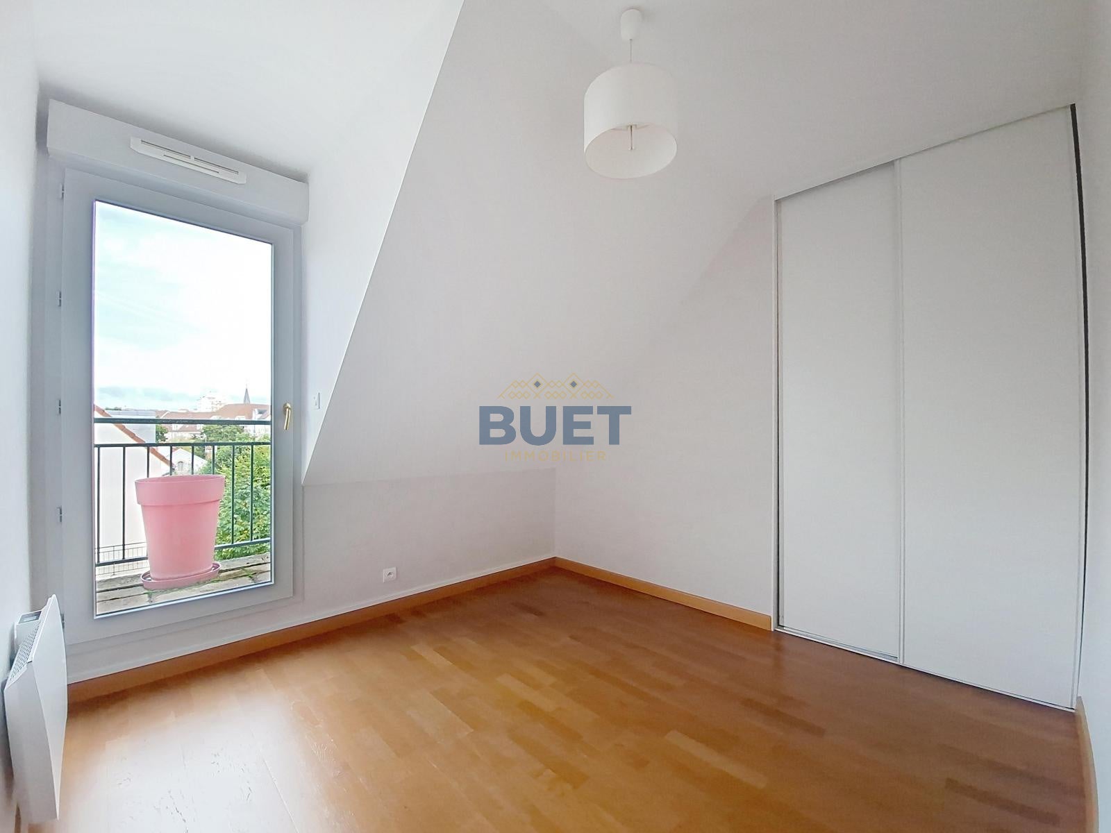 Flat Rue Charles de Vergennes in Dijon