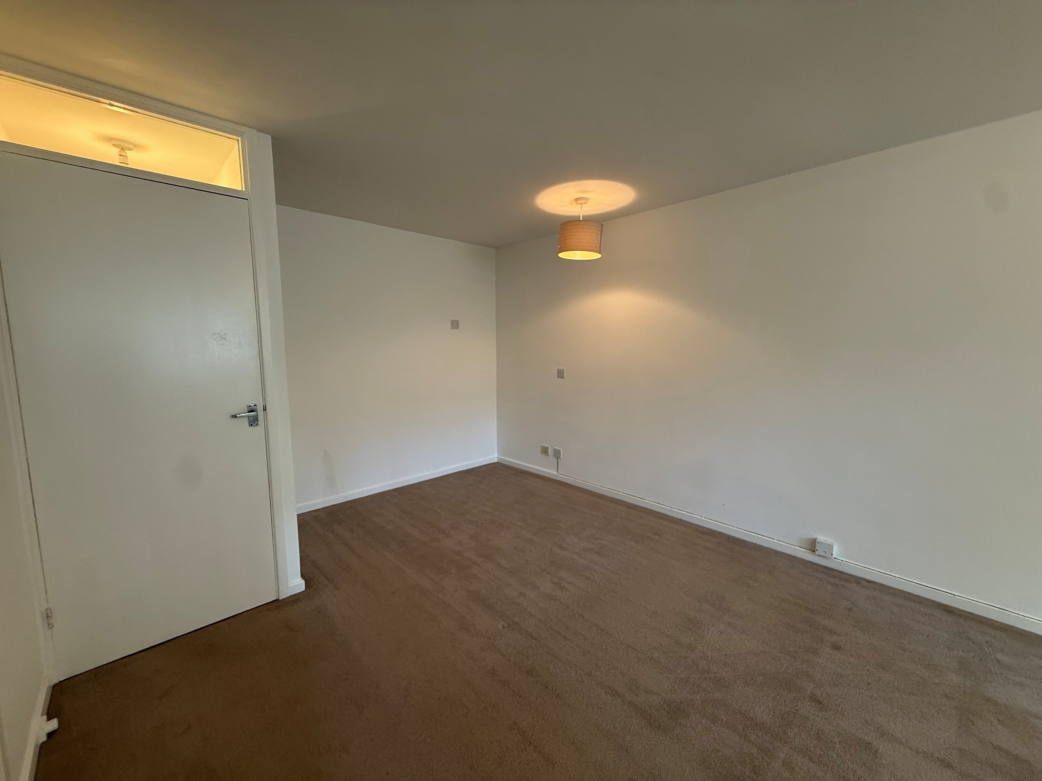 Flat Selborne Gardens in Gosport