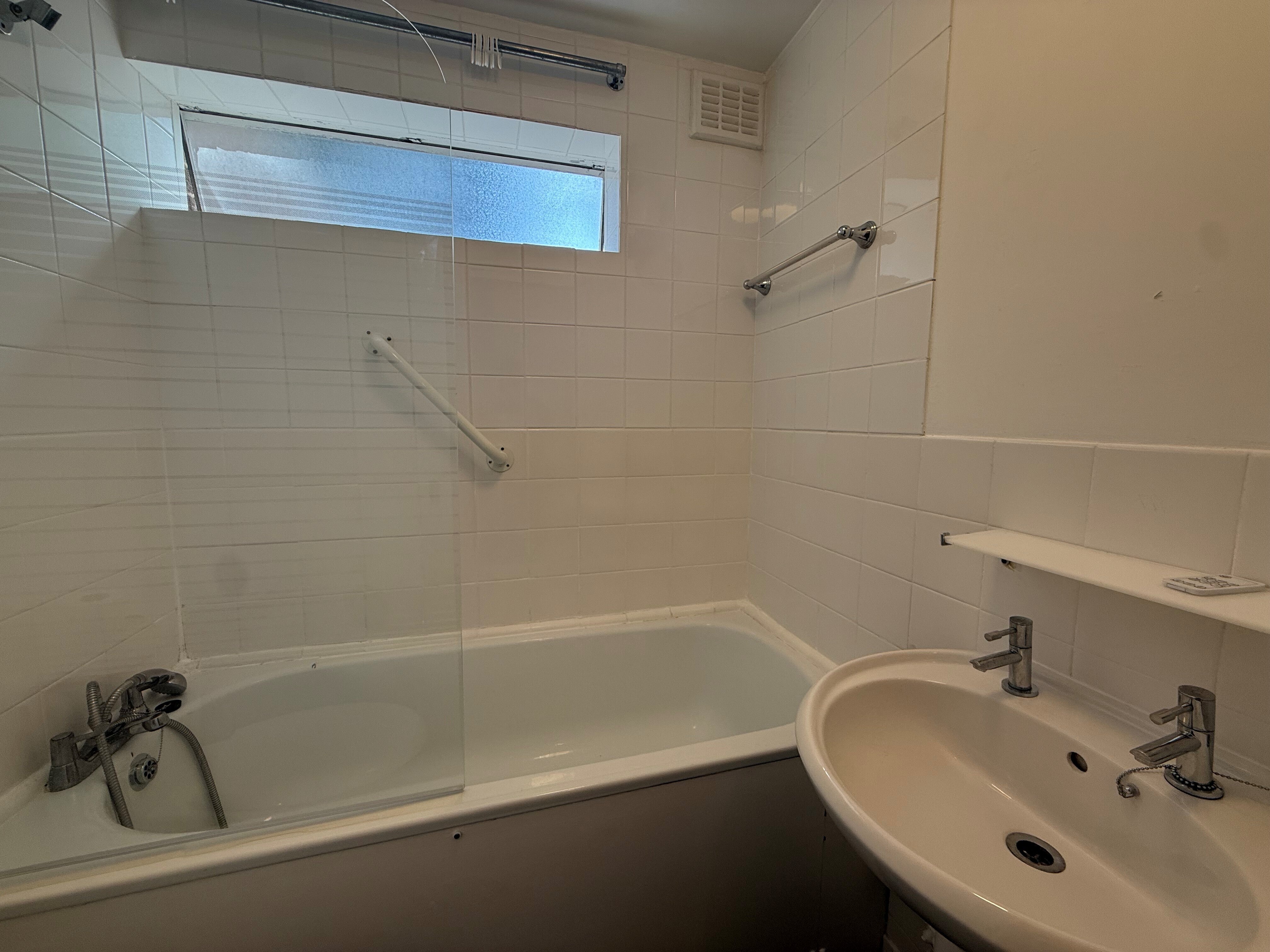 Flat Selborne Gardens in Gosport