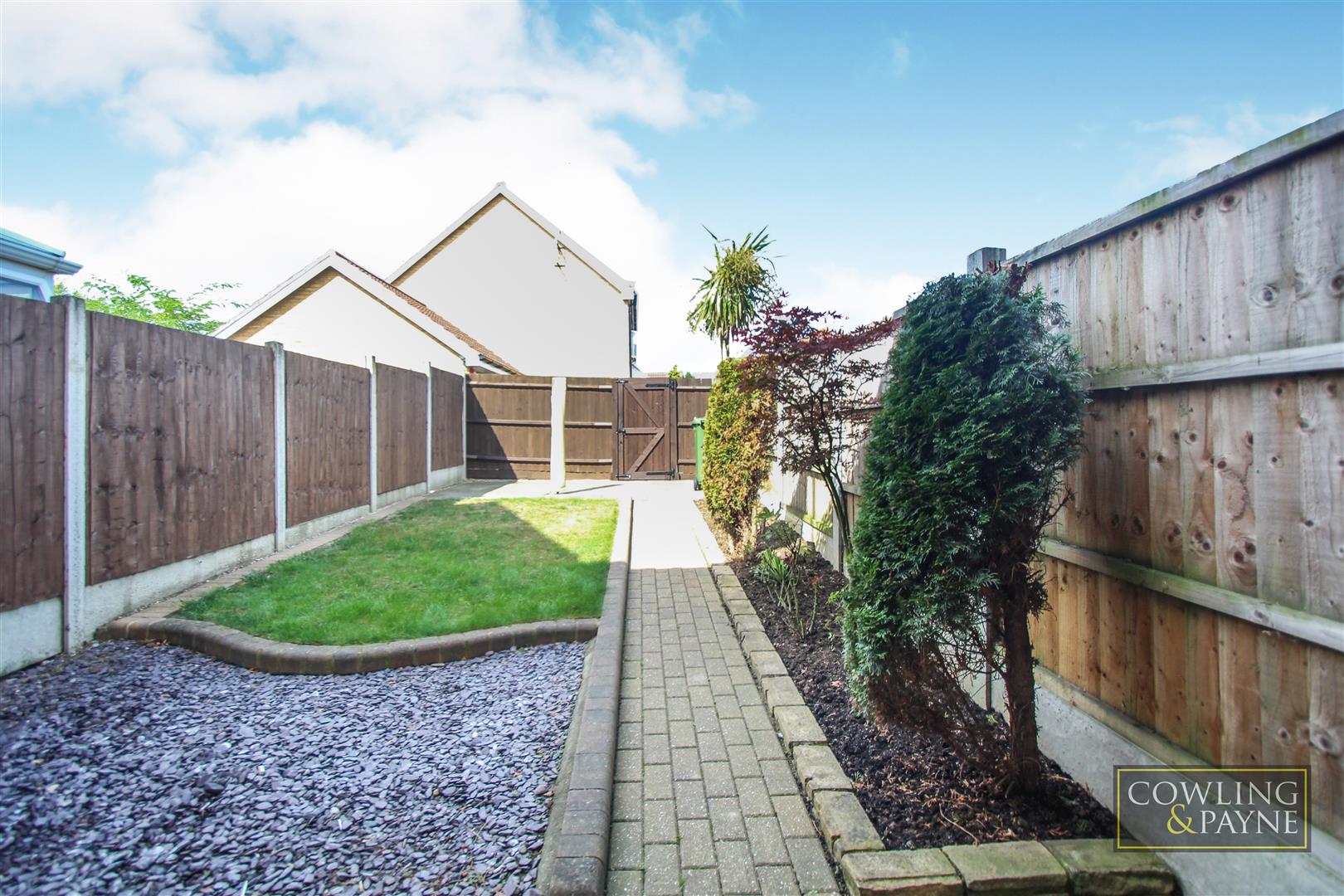 House Westray Walk in Basildon