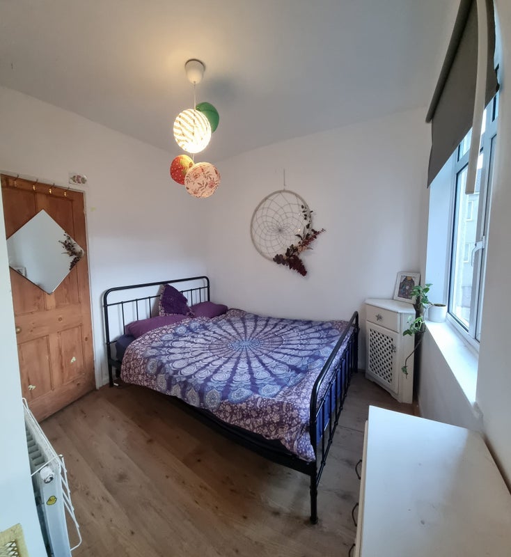Room Warminster Road in Bristol