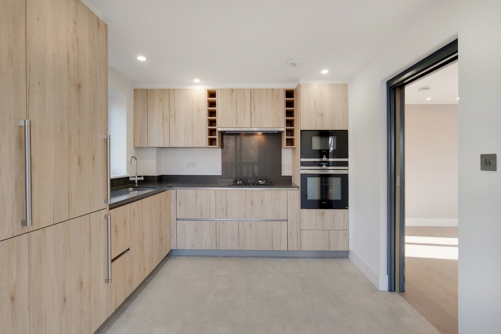 Flat Fitzjohn's Avenue in Greater London