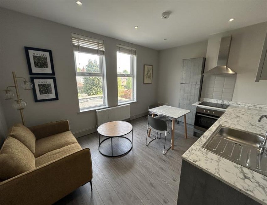 Flat Princes Road in Trafford