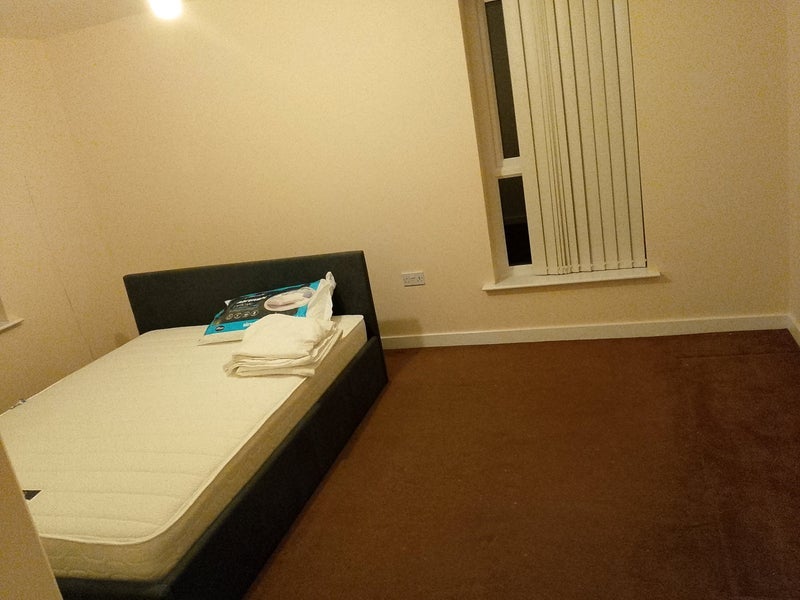 Room Falstaff Road in Sheffield