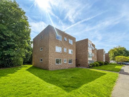 House The Spinney in Watford