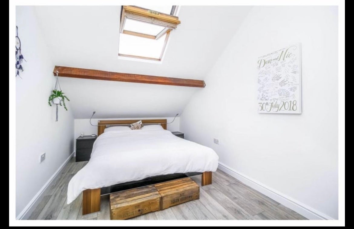 Room Harvey Street in Barry