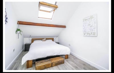 Room Harvey Street in Barry
