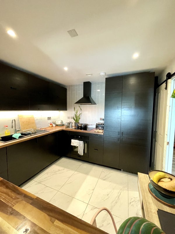 Room Tabard Street in Greater London