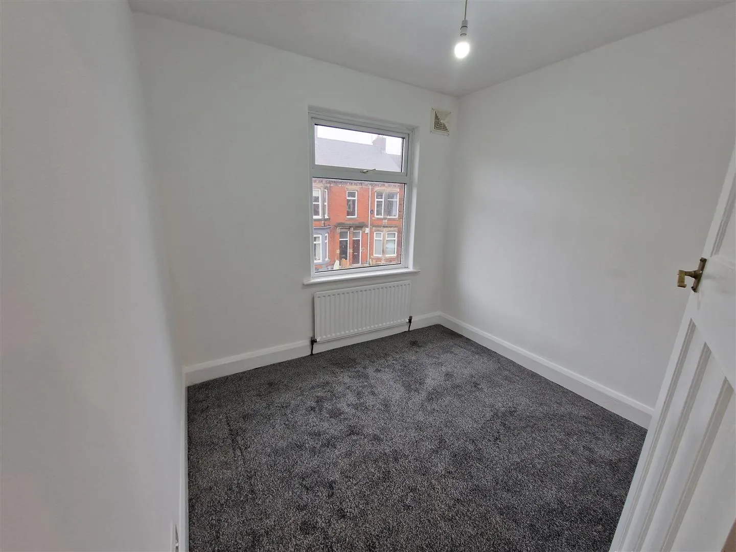 Flat Simonside Terrace in Newcastle upon Tyne