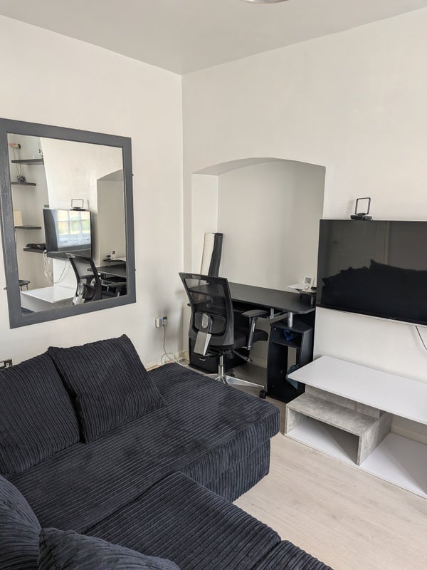 Room Shroffold Road in Greater London