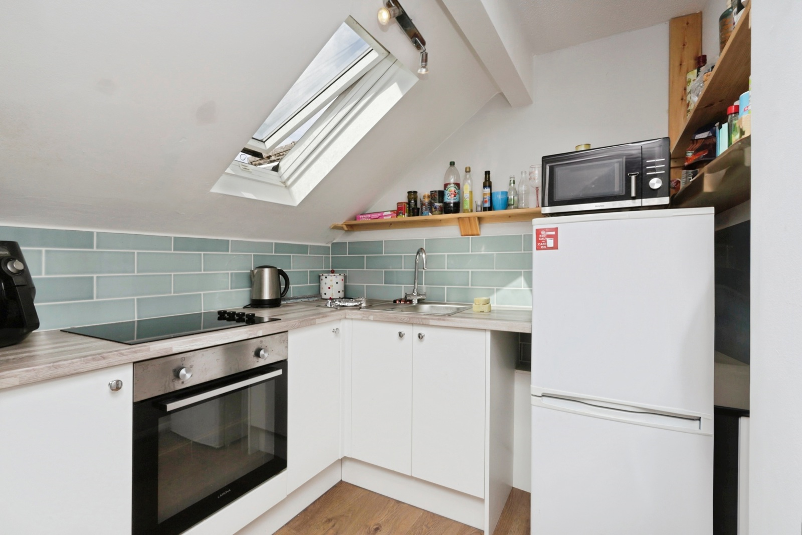 Flat Ridgeway Close in Wealden