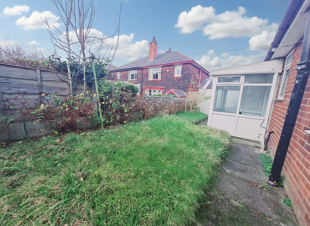 Flat Wingate Drive in Whitefield