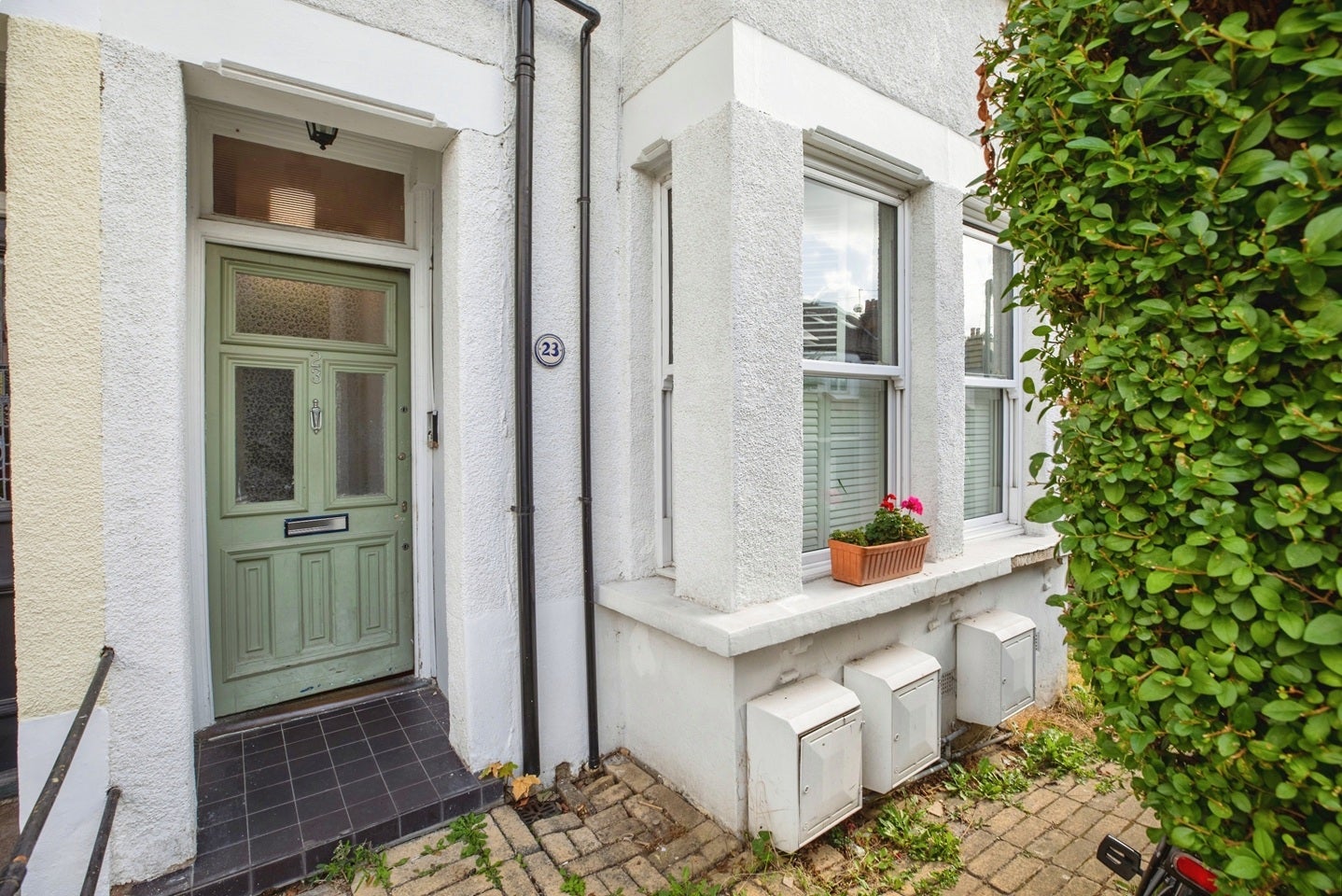Flat Stockfield Road in Greater London