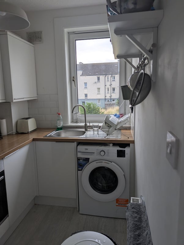 Room Wardieburn Place East in City of Edinburgh