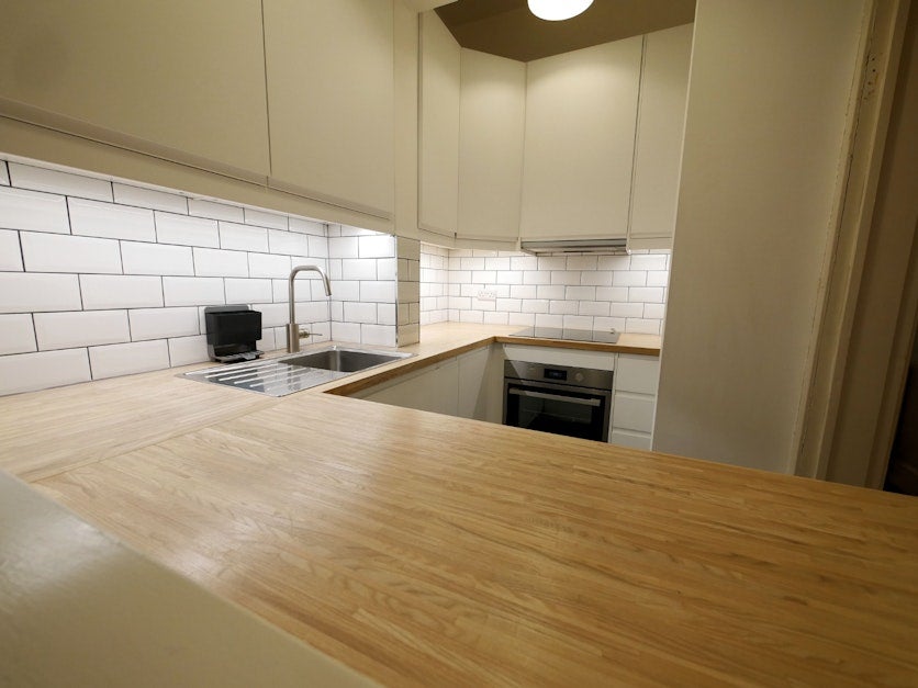 Flat Upper Grove Place in City of Edinburgh