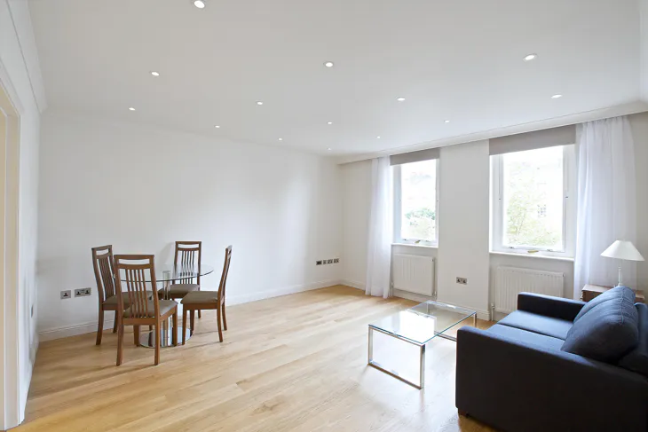 Flat Ebury Street in City of Westminster