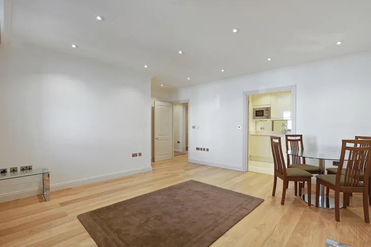 Flat Ebury Street in City of Westminster