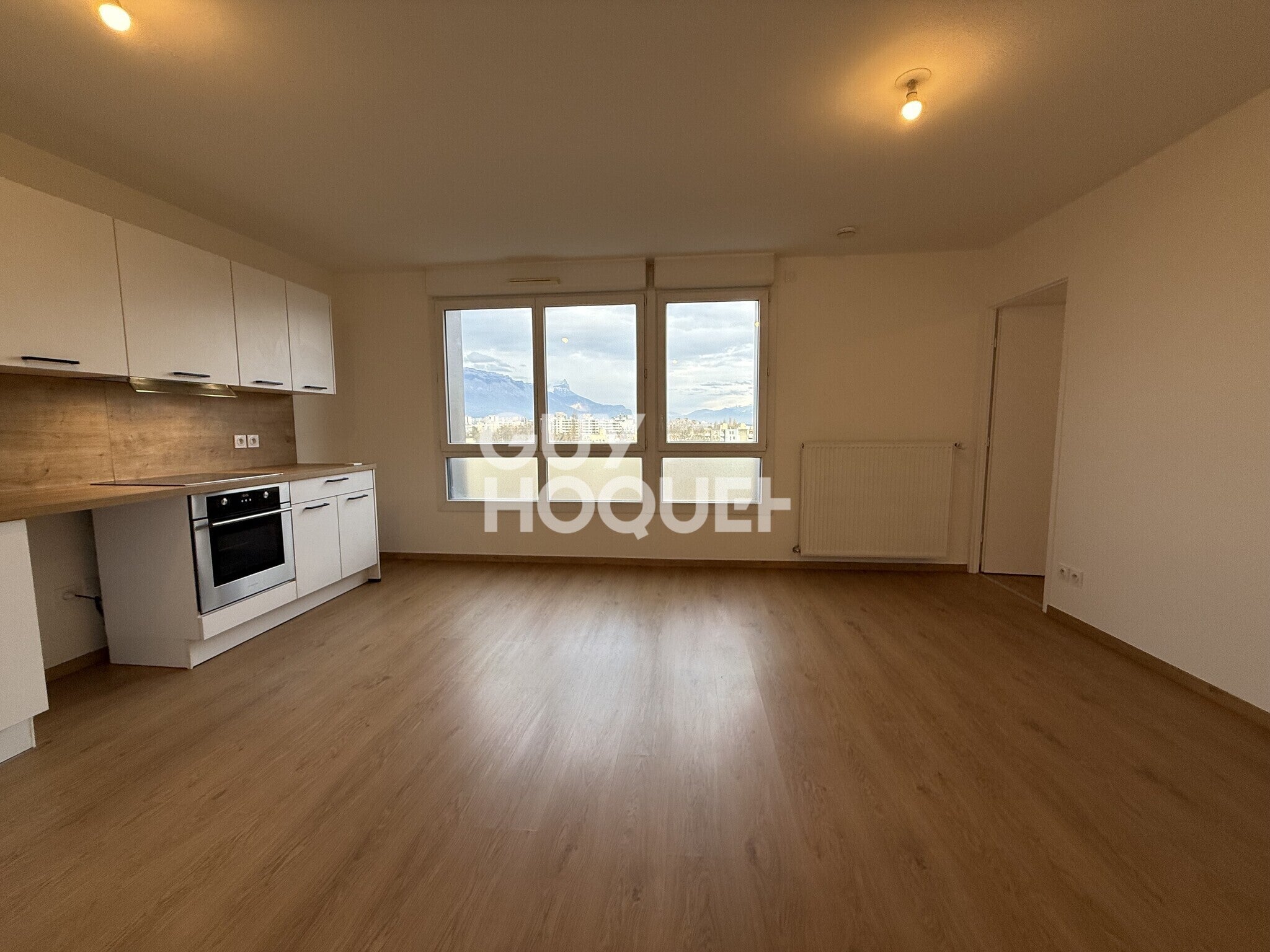 Flat Rue Carmagnole Liberté in Échirolles