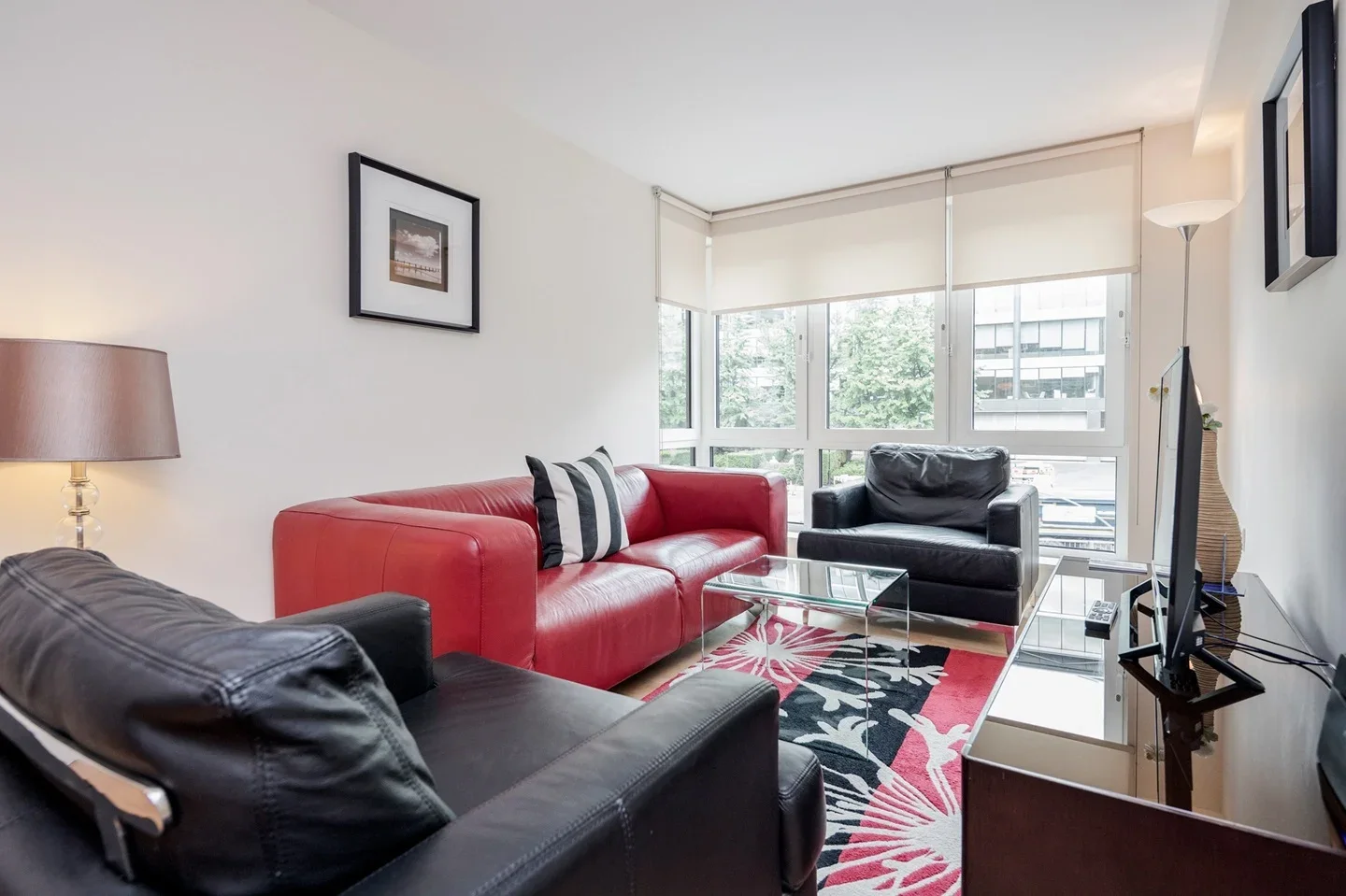 Flat Upper Thames Street in City of London
