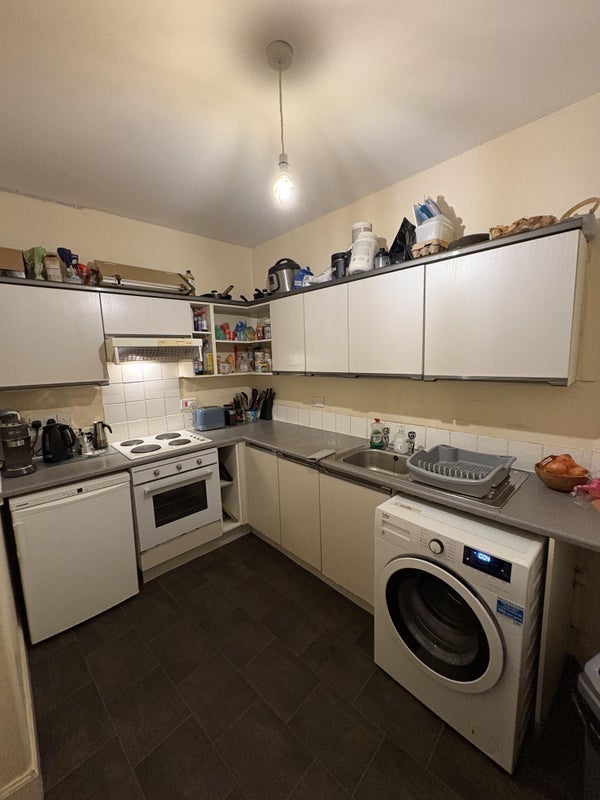 Flat Slateford Road in City of Edinburgh