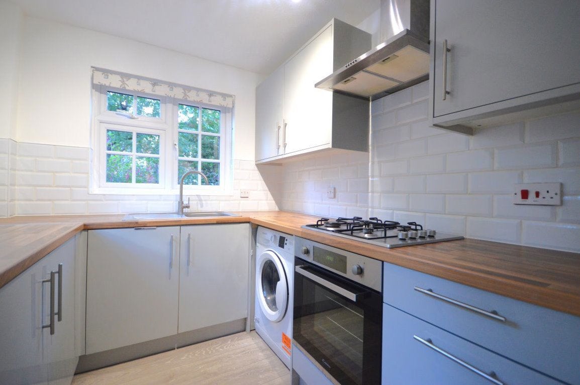 Flat King Harry Lane in St Albans