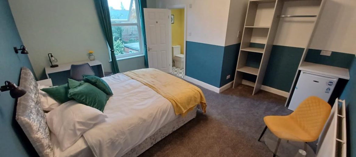 Room De Grey Street in Hull