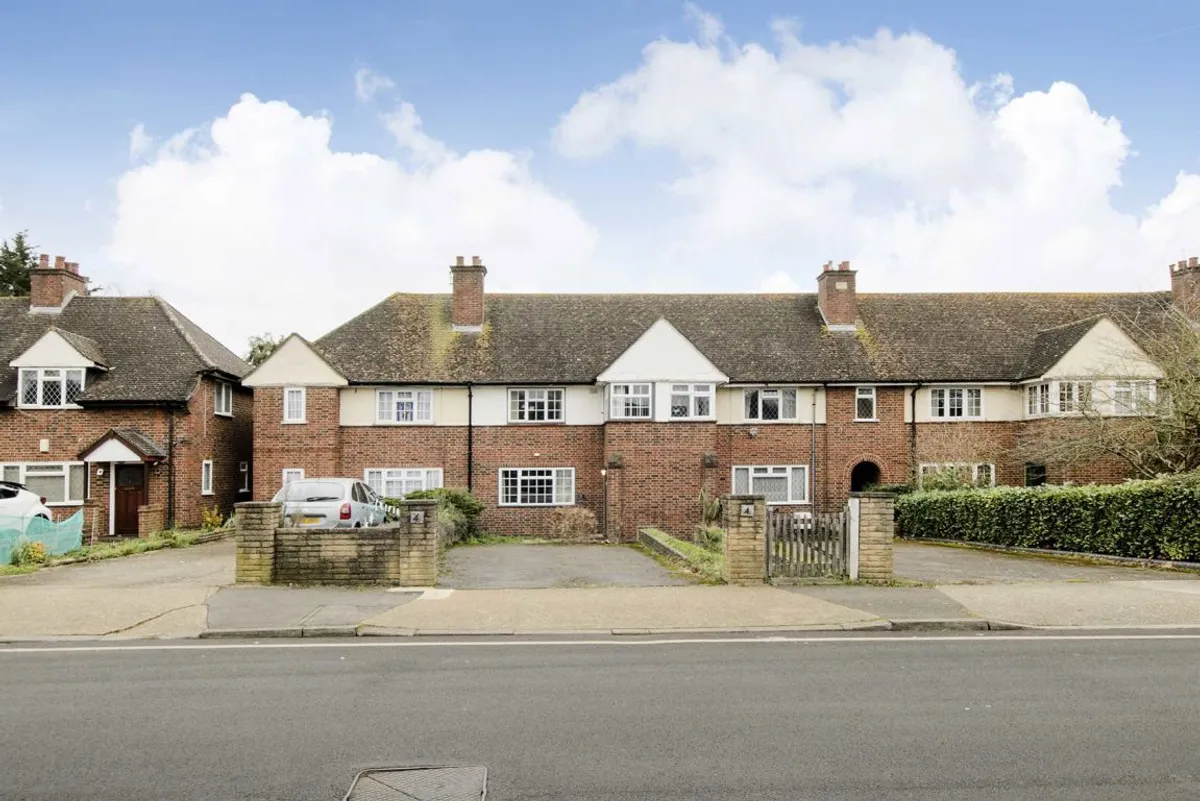 House Robin Hood Lane in Greater London