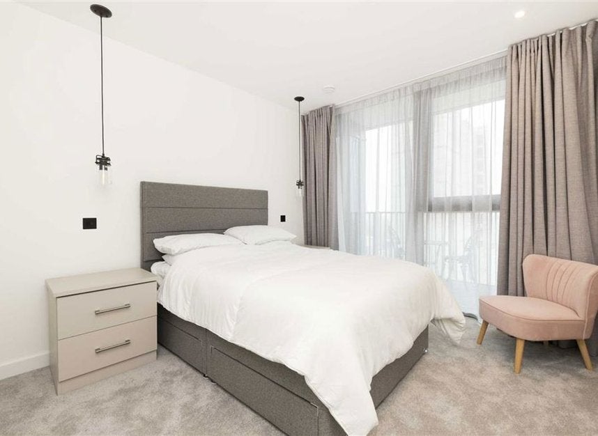Flat Pennington Quay Walk in Greater London