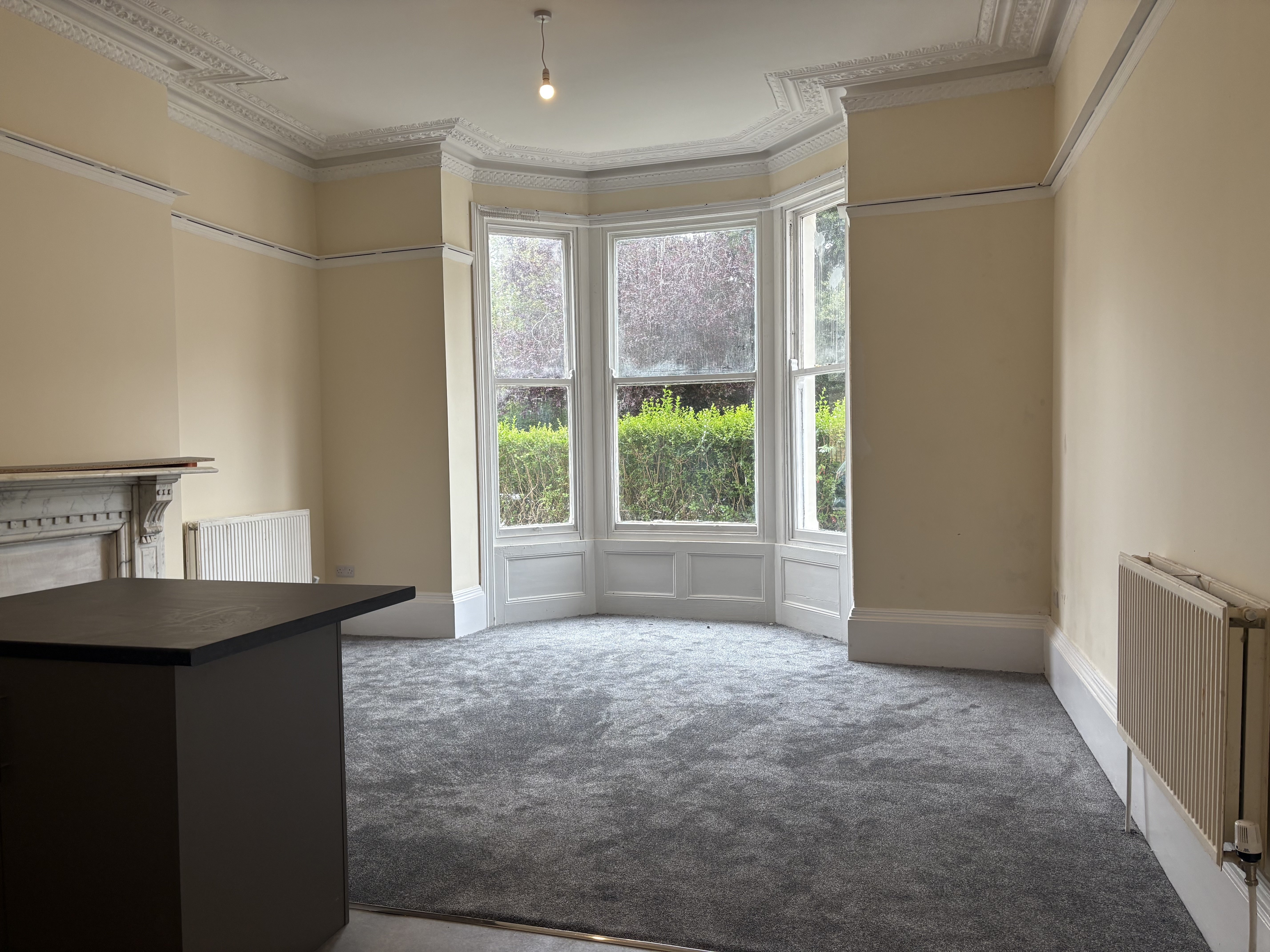 Flat Grosvenor Crescent in Scarborough