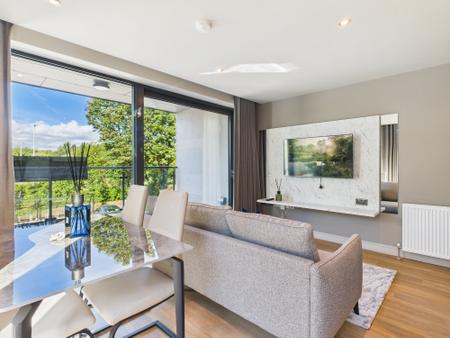 Flat Cairnburn Road in Belfast