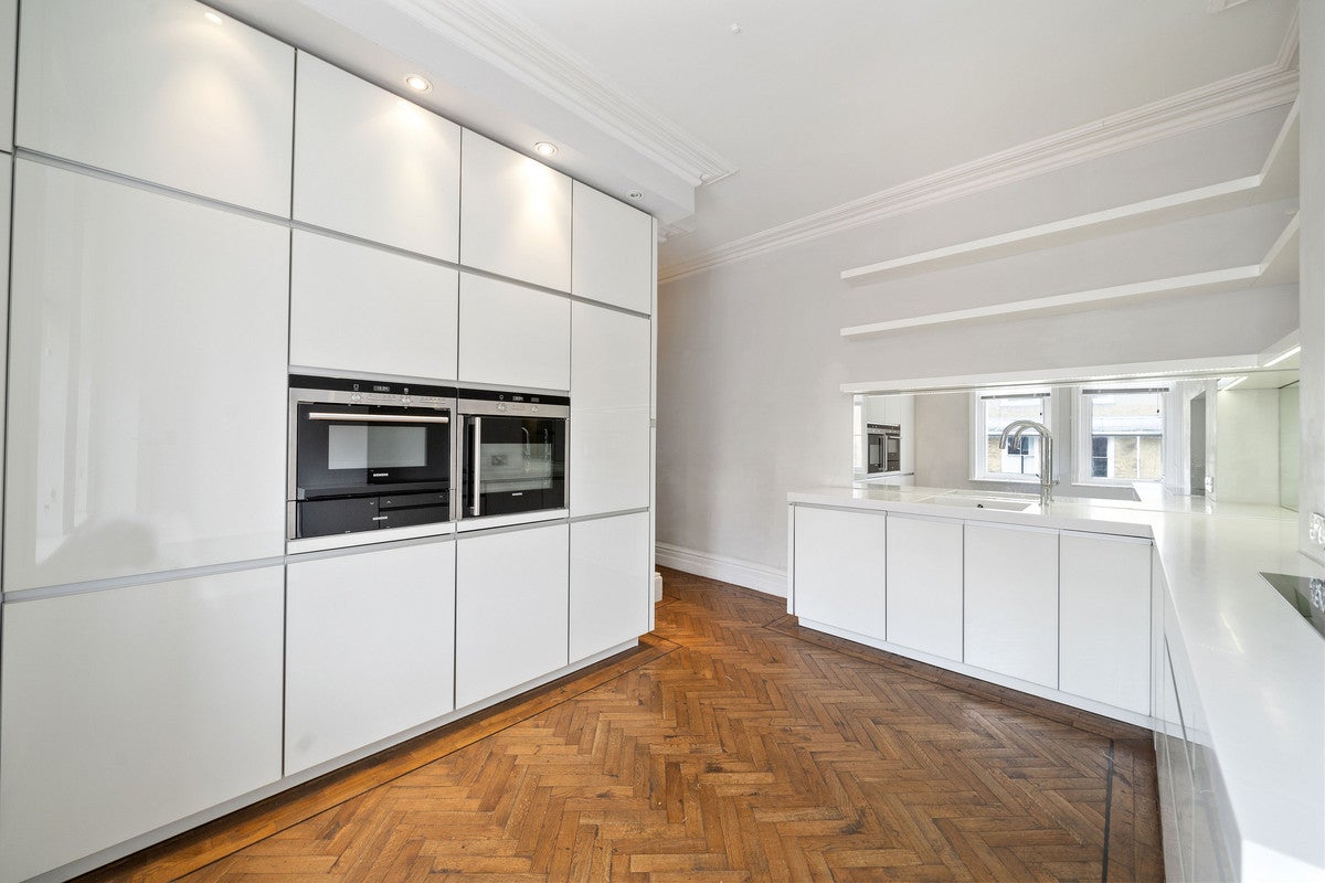 Flat Richmond Hill in London