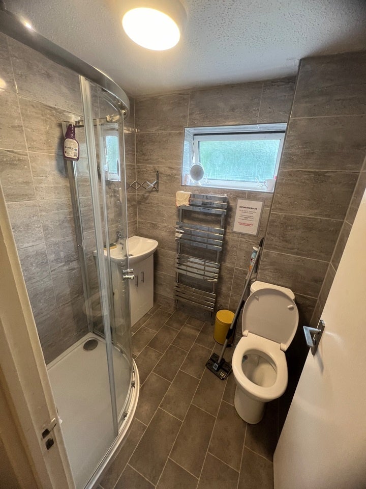 Room Ombersley Close in Redditch