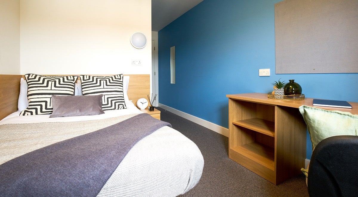 Room Shield Street in Newcastle upon Tyne